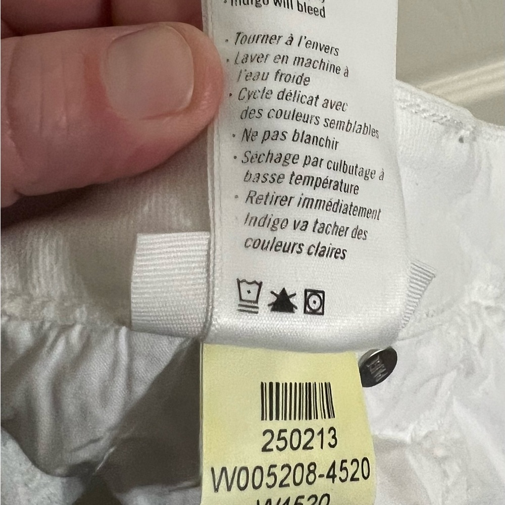 PAIGE White High Rise Laurel Canyon 32" Bootcut Jean Size 16 - Picture 7 of 7